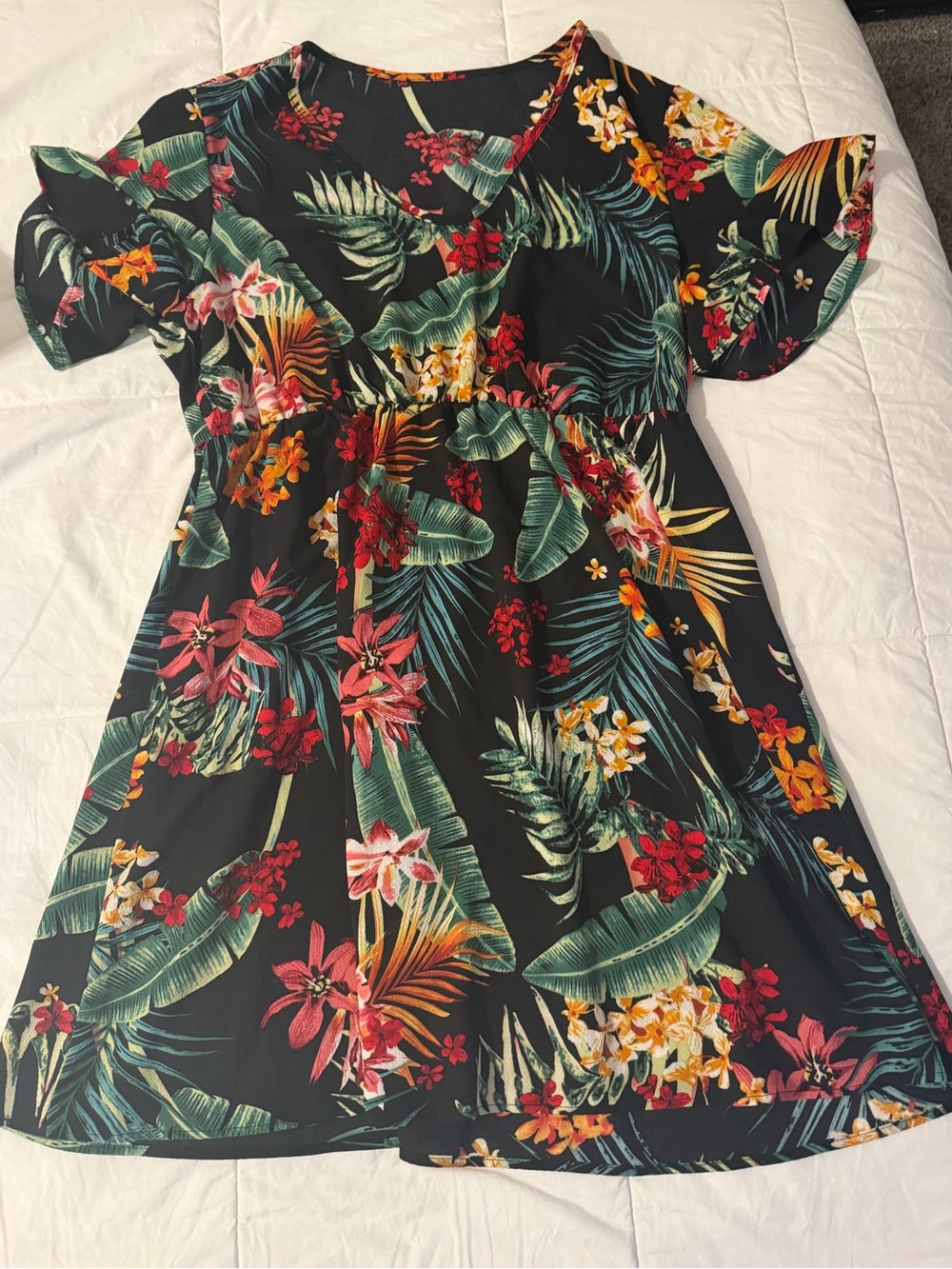 SHEIN Black Tropical Floral Button-Front Dress